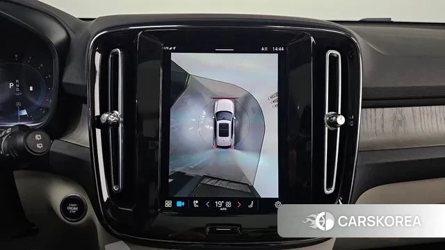 Volvo XC40 id 3726303 из Кореи 7