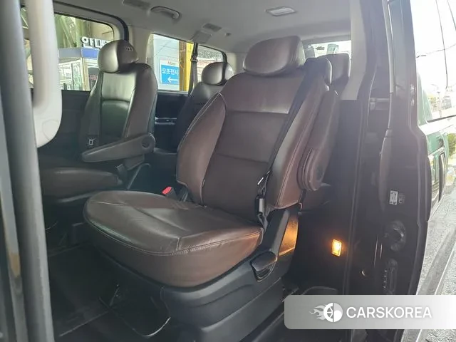 Hyundai The New Grand Starex id 3789667 из Кореи 7