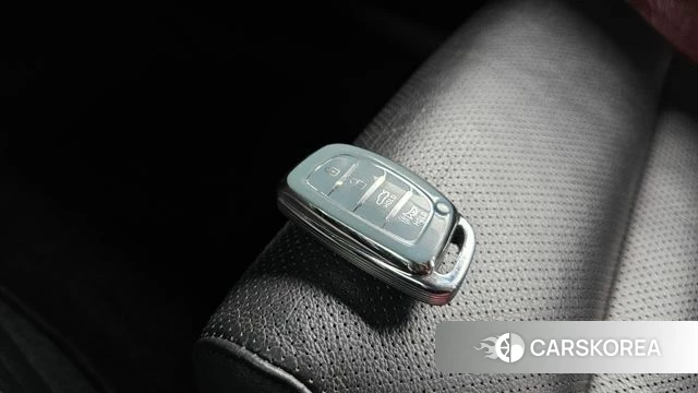 Hyundai Avante AD id 4246039 из Кореи 7