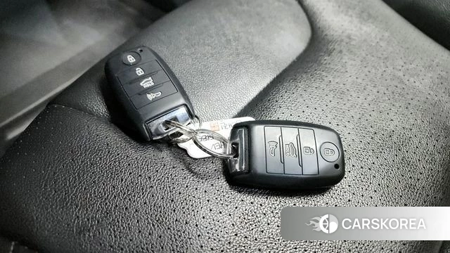Kia Niro id 4351257 из Кореи 7