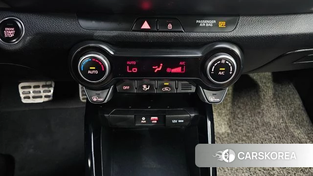 Kia Stonic id 4574414 из Кореи 7