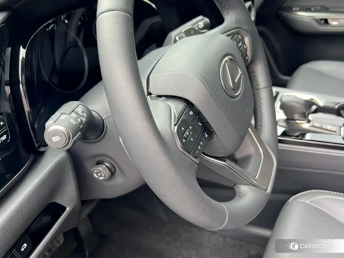 Lexus NX New Energy id 4546113 из Китая 7