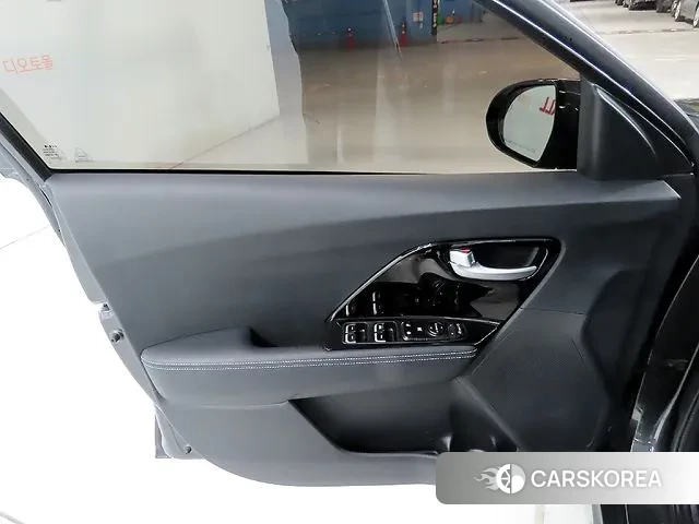 Kia Niro EV id 3323583 из Кореи 7