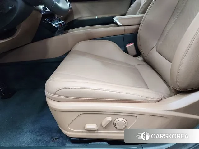 Hyundai Grandeur (GN7) id 3365332 из Кореи 7