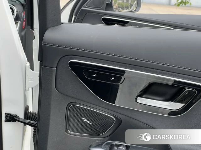 Mercedes-Benz Class C id 4290759 из Китая 7