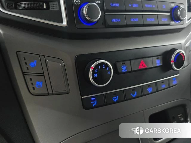 Hyundai The New Grand Starex id 4520086 из Кореи 7
