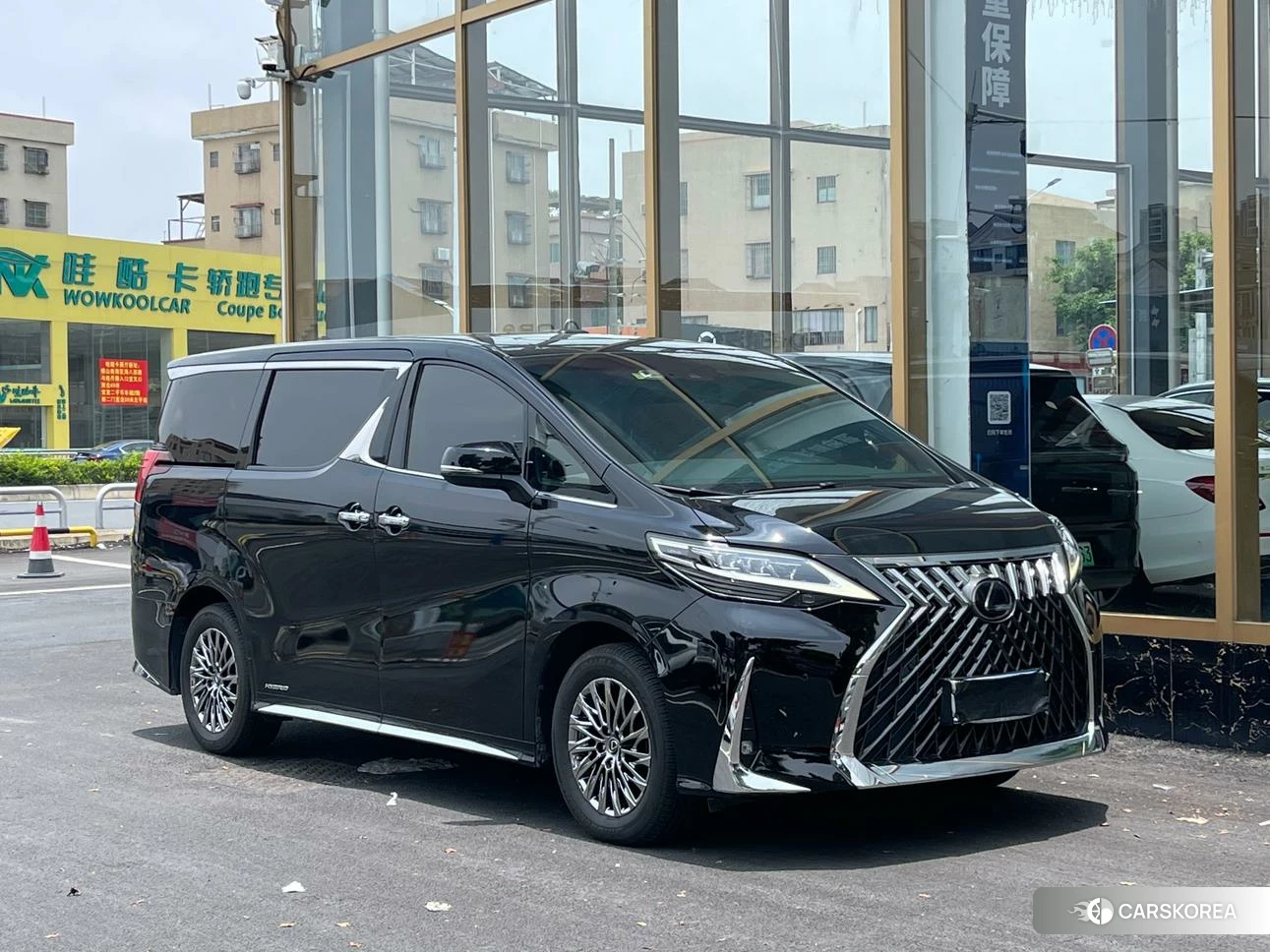 Lexus LM id 4510927 из Китая 7