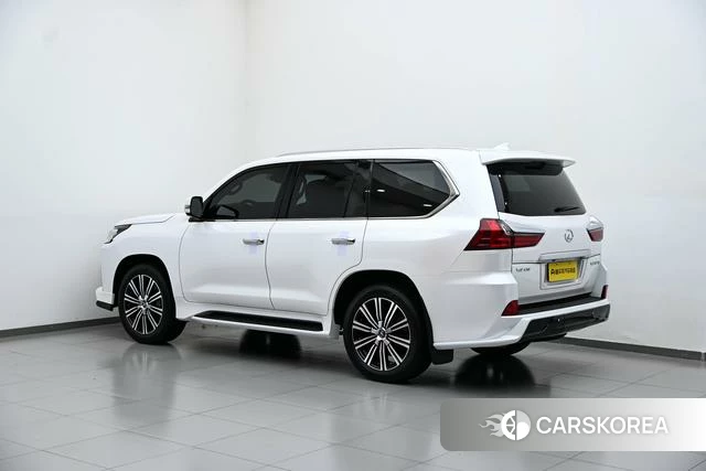 Lexus LX id 4279044 из Китая 7