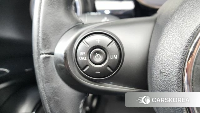 Mini Cooper Convertible id 4268484 из Кореи 7