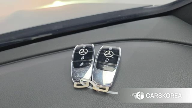 Mercedes-Benz E-Class W213 id 4632138 из Кореи 7