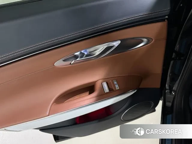 Genesis GV70 id 3425315 из Кореи 7