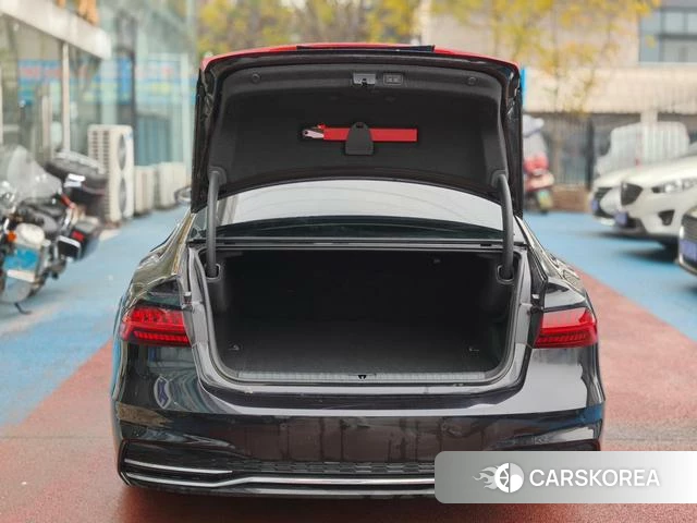 Audi A7L id 4259094 из Китая 7