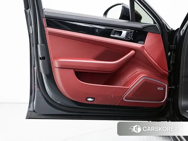 Porsche Panamera (971) id 3018939 из Кореи 7