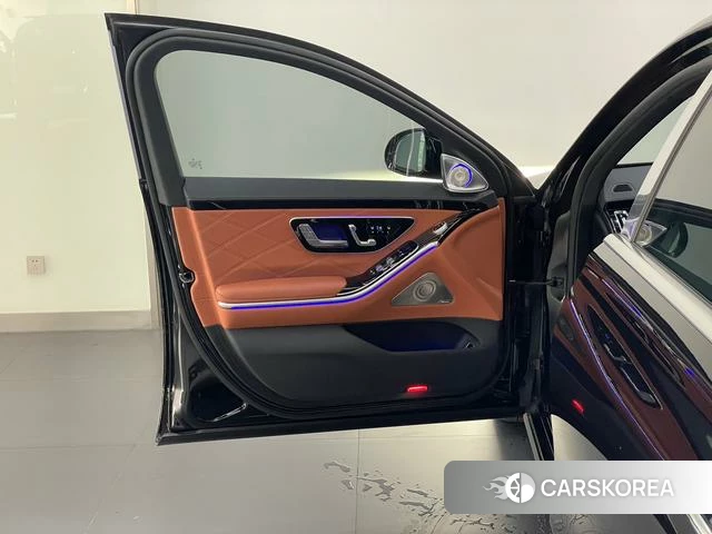 Mercedes-Benz Maybach S-class id 4299572 из Китая 7