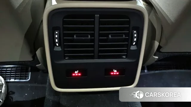 Porsche Taycan id 3136761 из Кореи 7