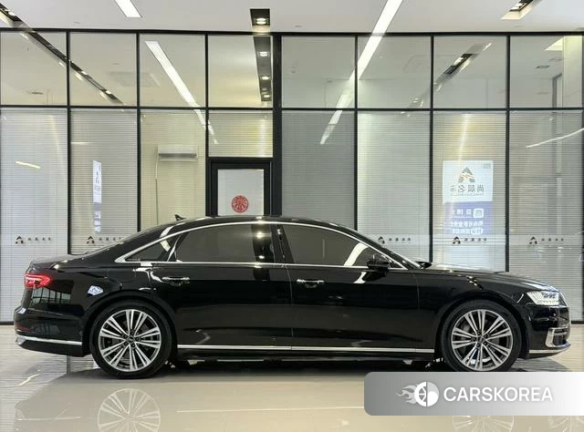 Audi A8 id 4336073 из Китая 7