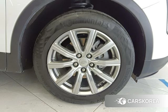 Cadillac XT4 id 4254179 из Китая 7
