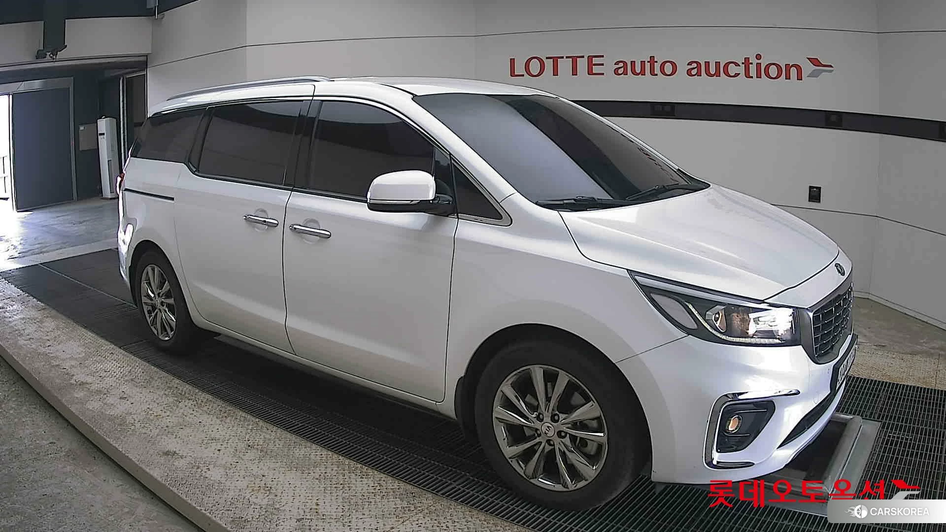 Kia Carnival id 4289585 из Кореи 7