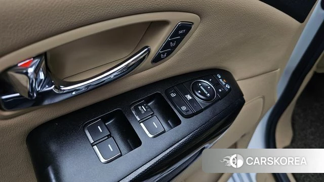 Kia All New Carnival id 4269521 из Кореи 7