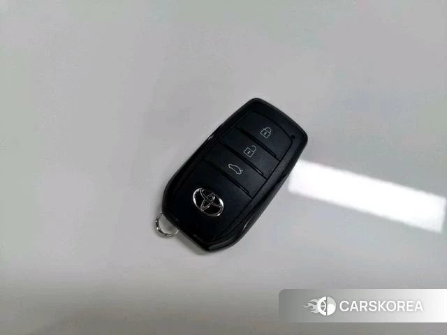 Toyota Corolla id 4235917 из Китая 7