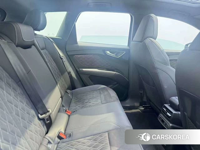 Audi Q4 e-tron id 4261526 из Китая 7