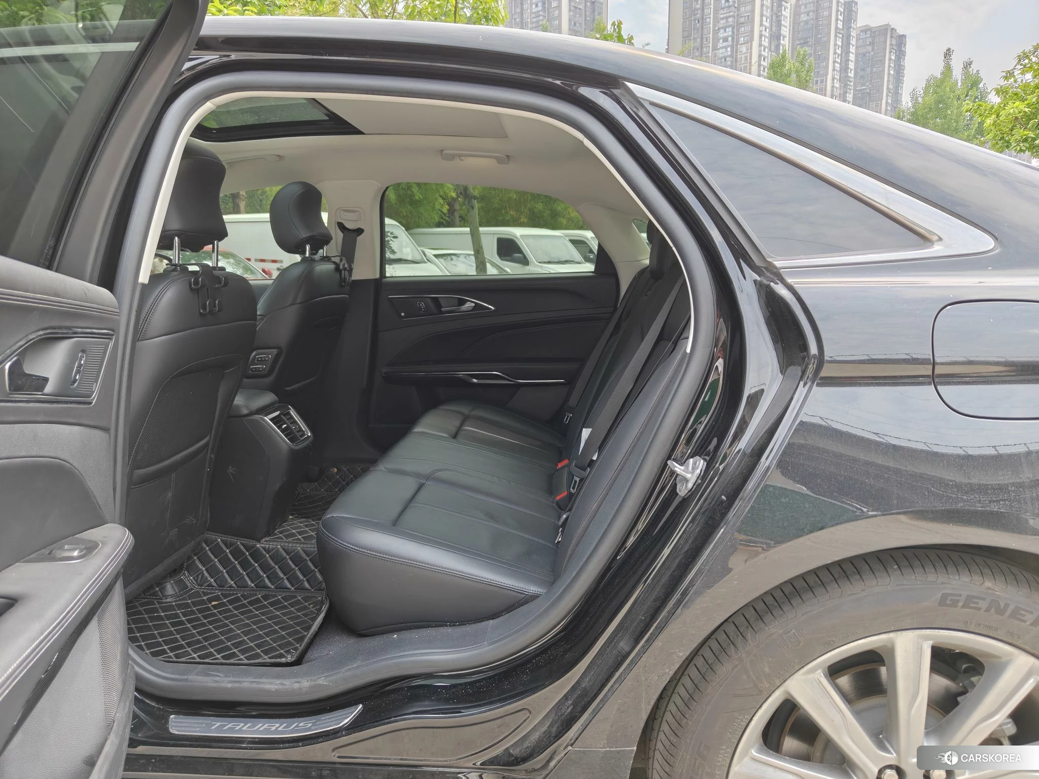 Ford Taurus id 4453955 из Китая 7