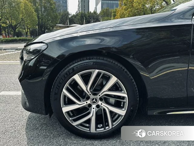 Mercedes-Benz E-class id 3919468 из Китая 7