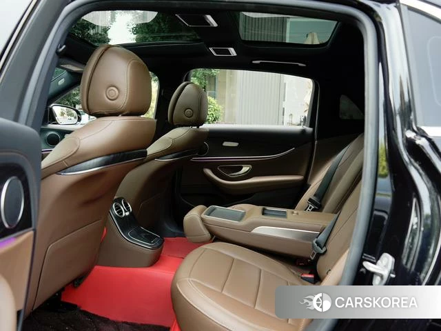 Mercedes-Benz E-class PHEV id 4273179 из Китая 7