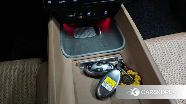 Hyundai Grandeur Hybrid (GN7) id 4623639 из Кореи 7