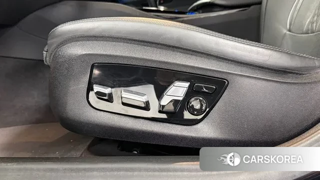 BMW 5 Series (G30) id 3566927 из Кореи 7