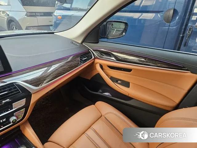 BMW 5 Series (G30) id 3338838 из Кореи 7