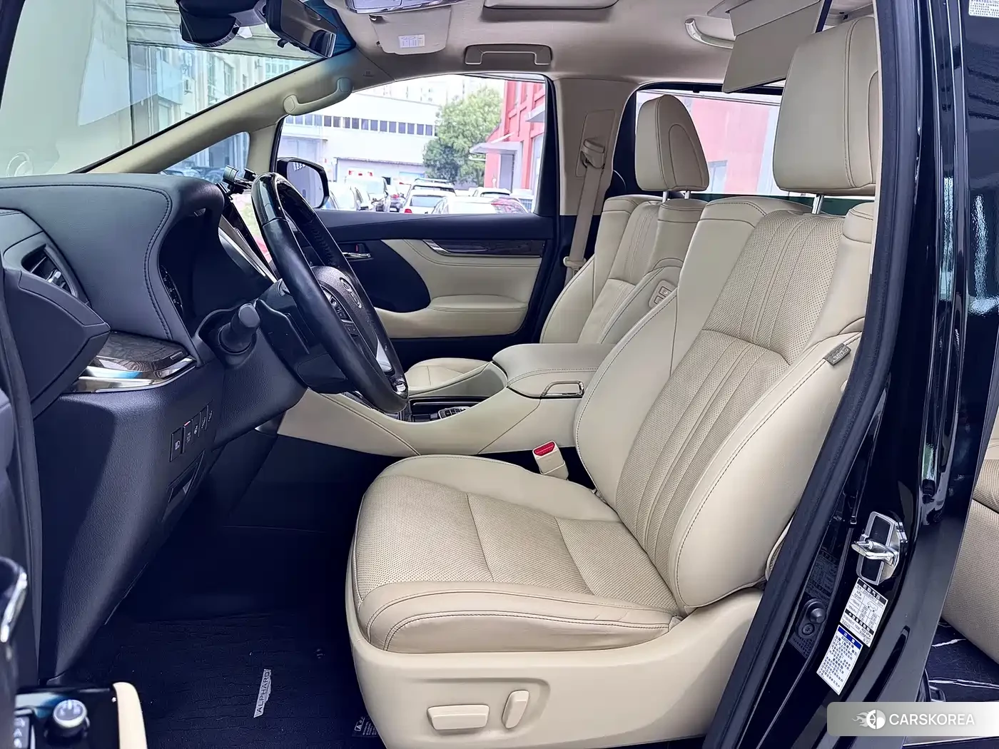 Toyota Elfa id 4583704 из Китая 7