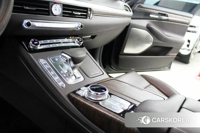 Genesis G90 id 4842642 из Кореи 7