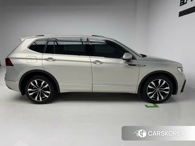 Volkswagen Tiguan L id 4329118 из Китая 7