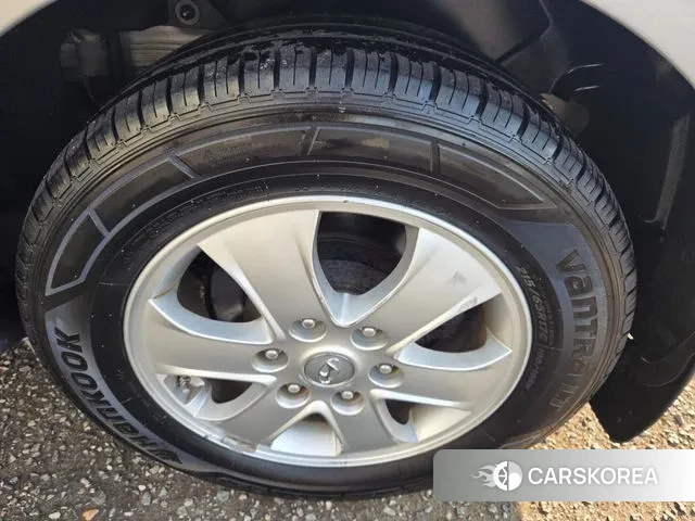 Hyundai The New Grand Starex id 3641679 из Кореи 7