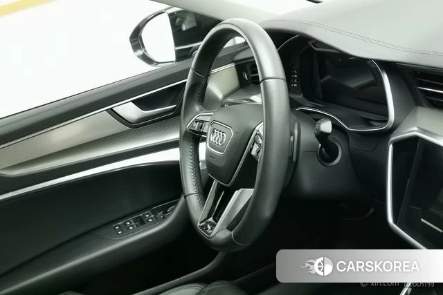 Audi A6L id 4275671 из Китая 7