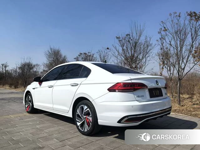 Volkswagen Bora id 3907757 из Китая 7