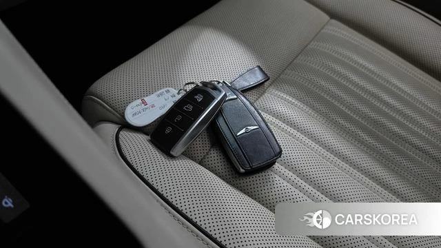 Genesis G90 id 4377788 из Кореи 7