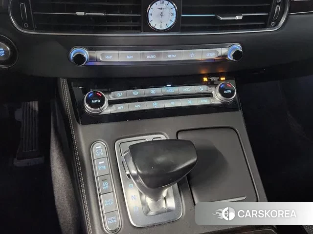 Genesis G90 id 3396417 из Кореи 7