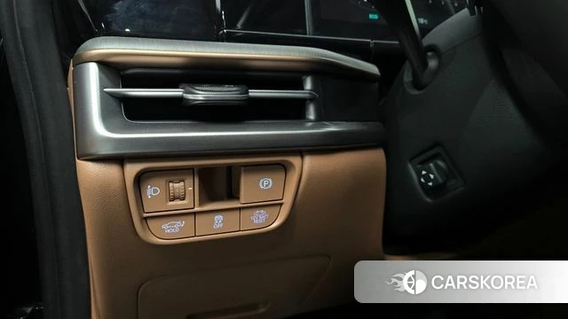 Hyundai Grandeur Hybrid (GN7) id 4249001 из Кореи 7