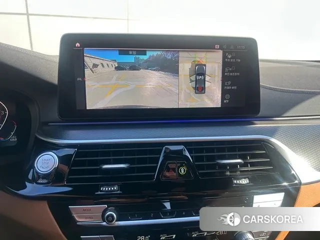 BMW 5 Series (G30) id 3571913 из Кореи 7