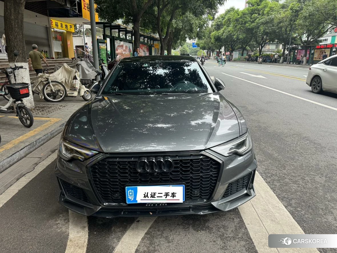Audi A6L id 4452801 из Китая 7