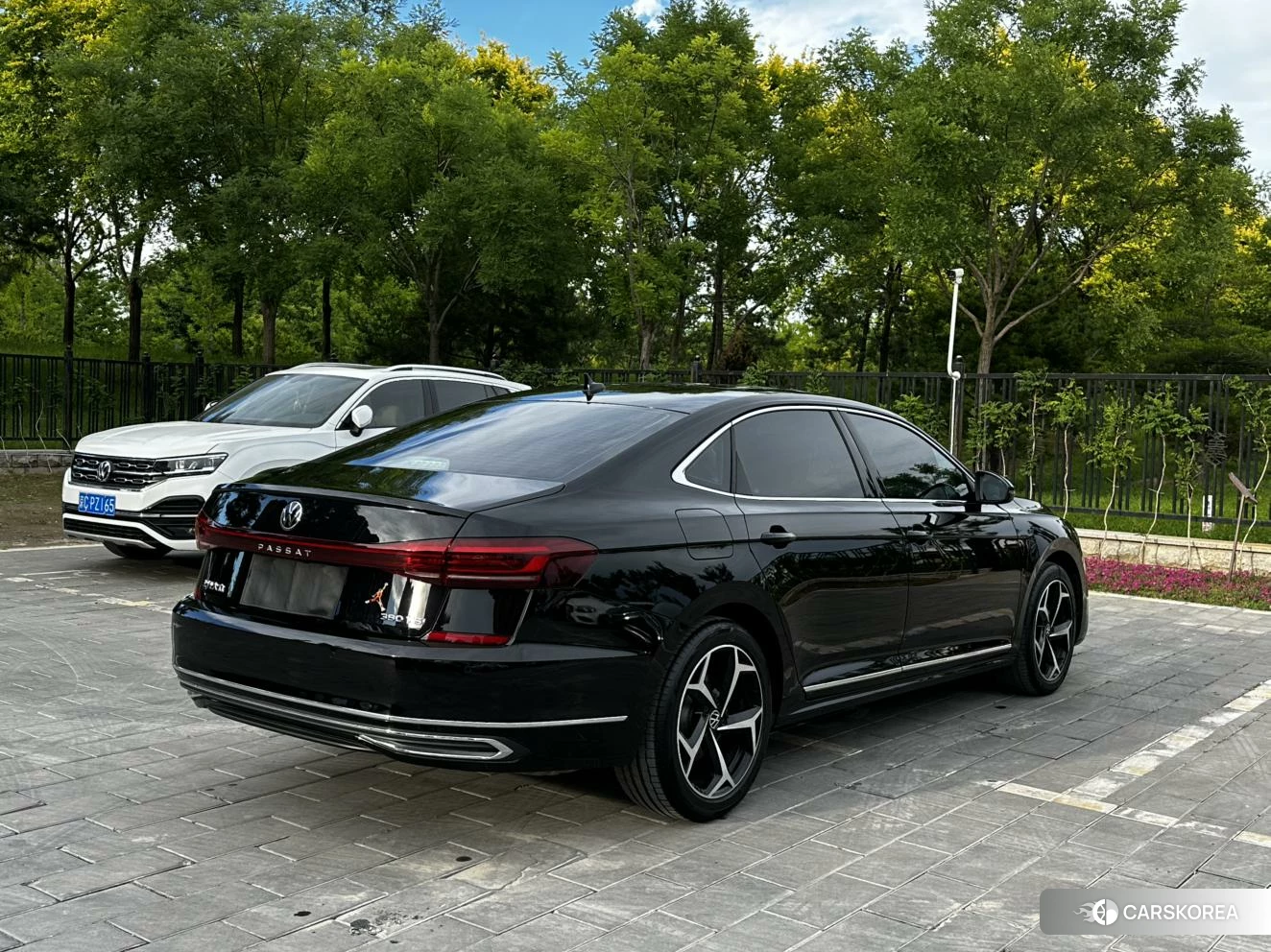 Volkswagen Passat id 4441219 из Китая 7