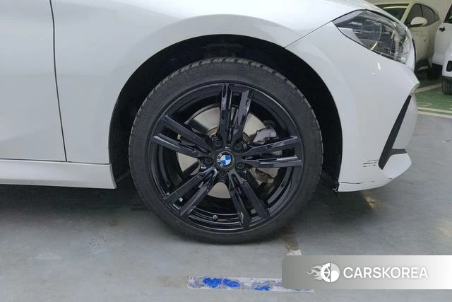 BMW 1 series id 4235847 из Китая 7