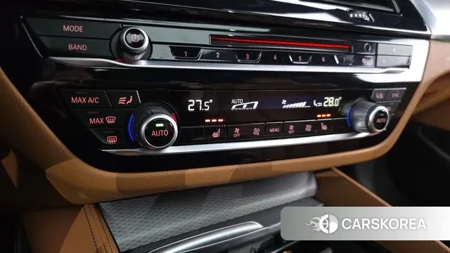 BMW 5 Series (G30) id 3677710 из Кореи 7