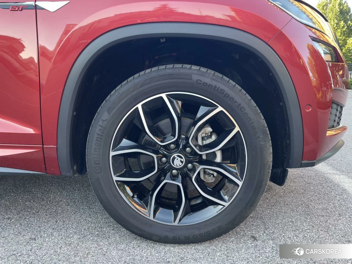 Skoda Kodiak GT id 4441381 из Китая 7