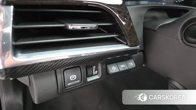 Cadillac CT6 id 3655854 из Кореи 7