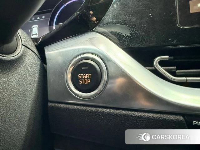 Kia Niro Plus id 3832545 из Кореи 7