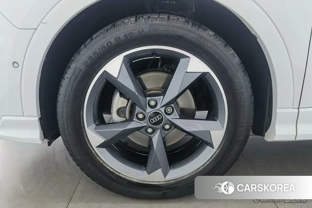 Audi Q3 id 4278838 из Китая 7