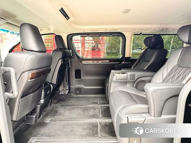 Toyota Granvia (overseas) id 4261886 из Китая 7